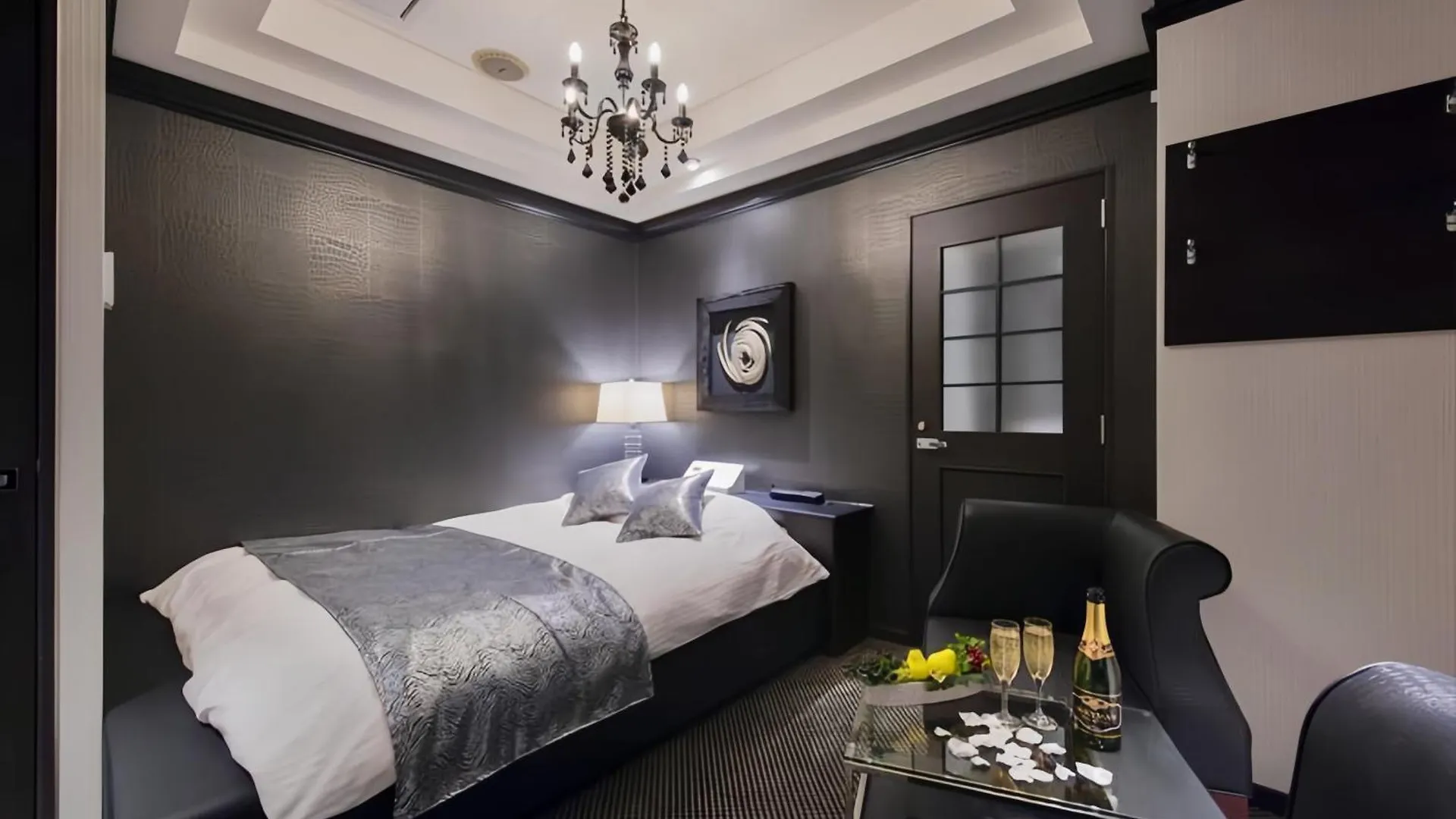 Hotel Refrain 東京都